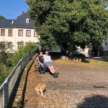 Alte Schule 3 *