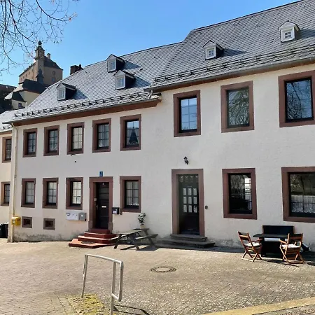 Apartment Alte Schule 3 *